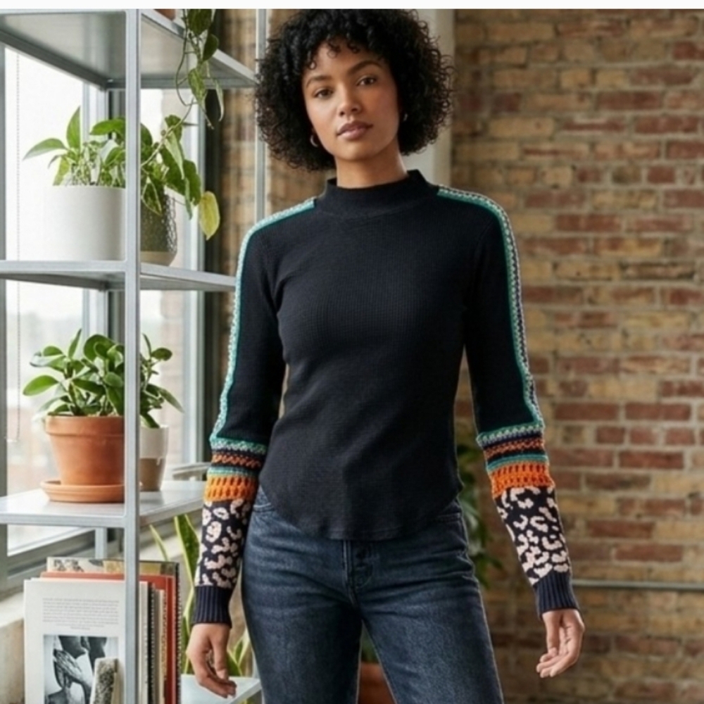 Free People Black Top with Colorful Patterned Sleeves Size XS✨
